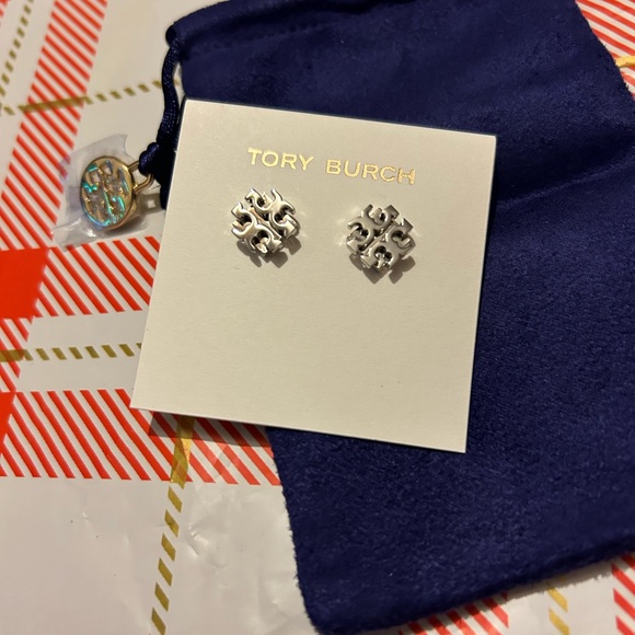 Tory Burch Small T Logo Stud Earrings Silver New for Holiday - Picture 1 of 3